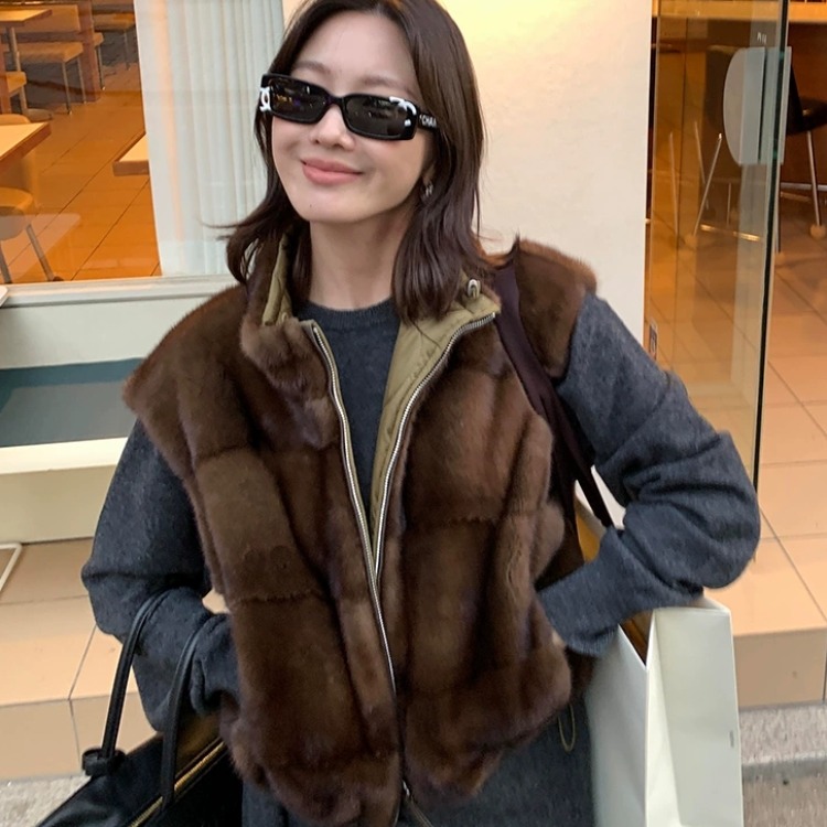 MICOCO！韩国ins 立领造型拉链绗缝环保水貂马甲皮草夹棉马甲