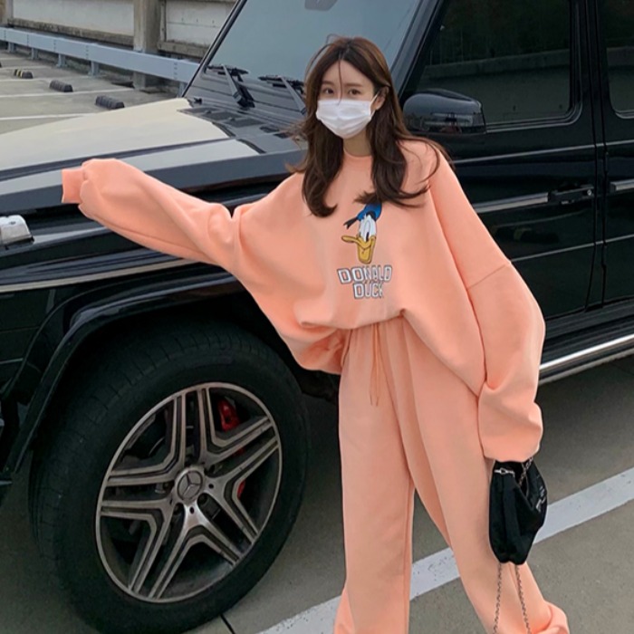 东大门休闲风套装运动网红卫裤