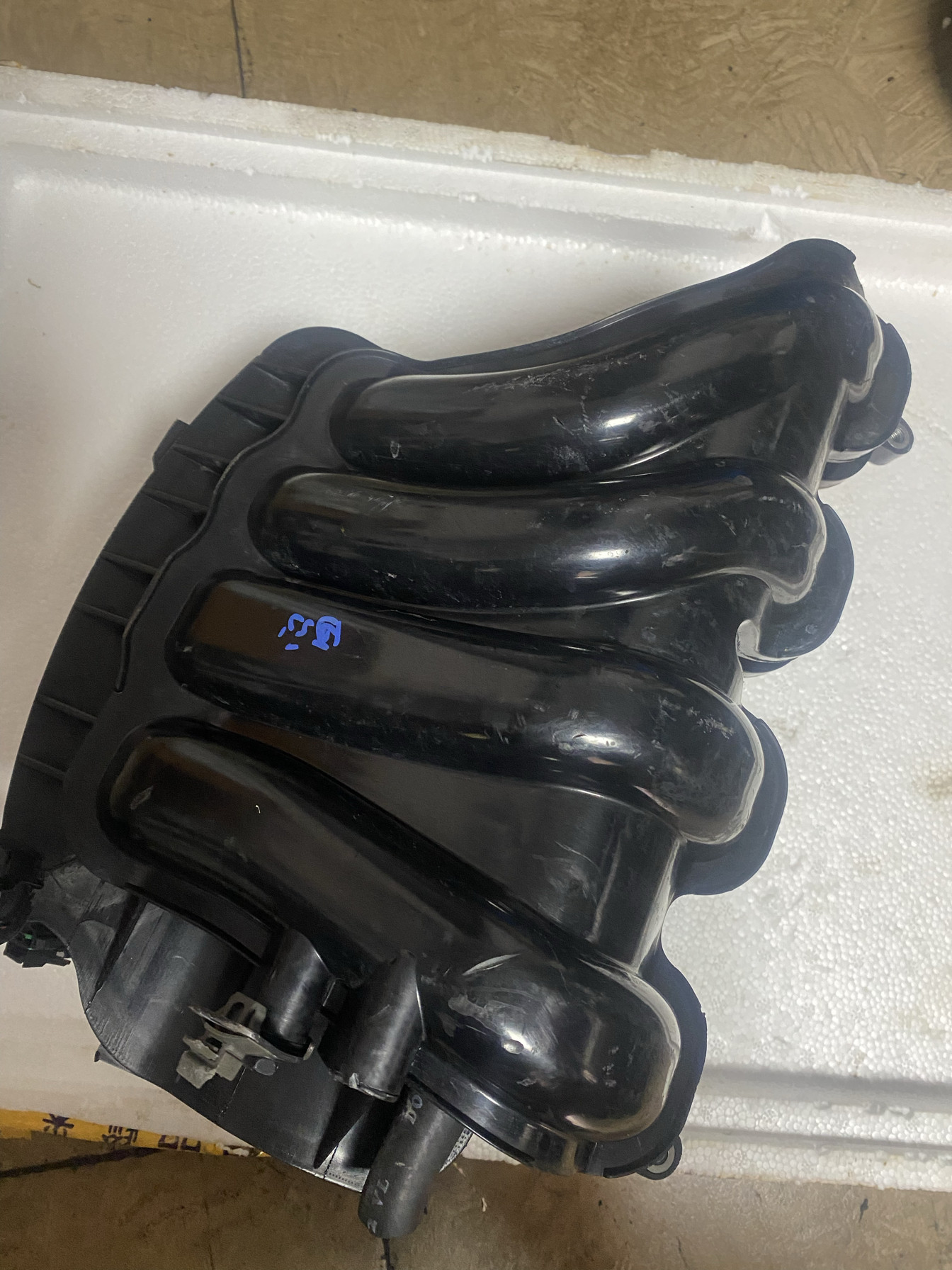 适用起亚悦动瑞纳K2福瑞迪朗动IX35索八智跑1.6G4FC FA进气歧支管