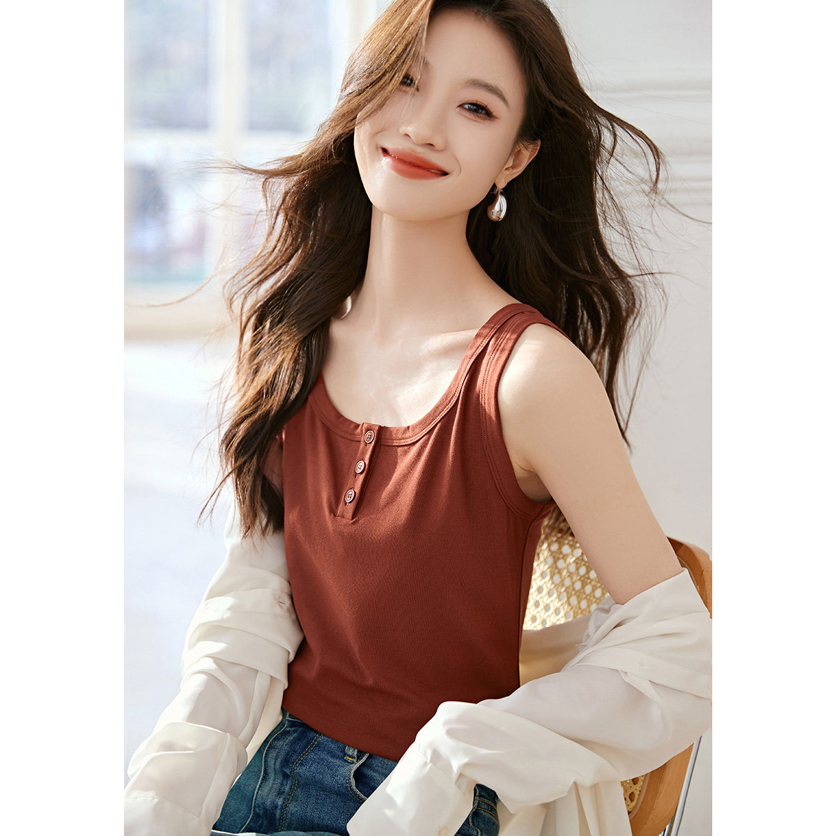 沫晗依美排扣紧身显瘦宽肩带背心吊带2025夏季新款舒适亲肤背心女,女装/女士精品,背心吊带,淘宝优惠券,粉丝福利购,淘宝优惠卷