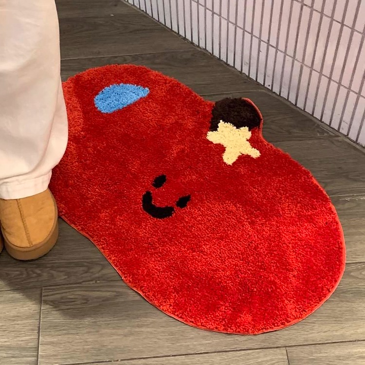 可爱苹果毛绒地垫家用脚垫防滑入户门垫加厚客厅垫子卧室异形地毯