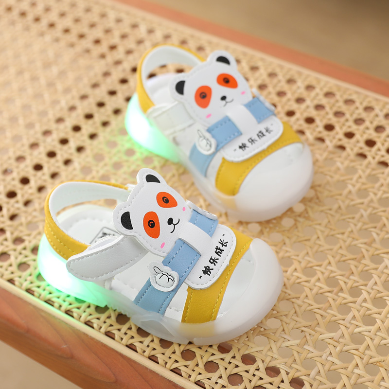 学步鞋防滑男童透气闪灯