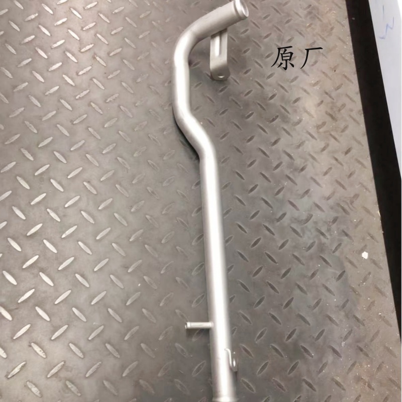 北京BJ212 1.5T 4A91T发动机上水管  后驱4A92铁水管 进水管