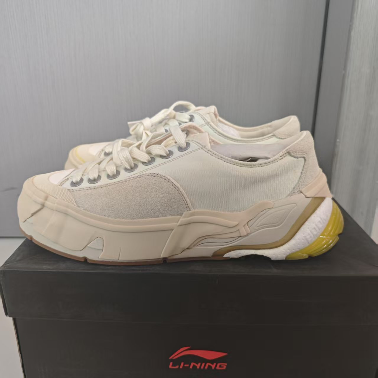 中国李宁运动女子休闲鞋