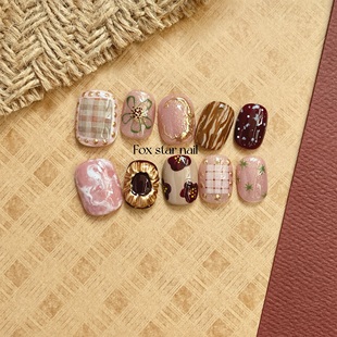 原创玫瑰可露丽手绘复古甜系短款 显白设计美甲小众手工定制穿戴甲