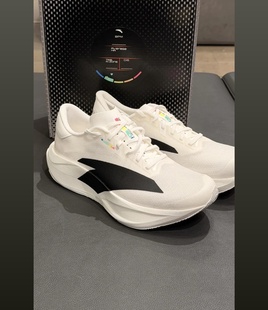 燃花体育安踏二区心率90丨跑鞋男款2026新款竞速训练跑步鞋