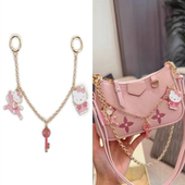 适用lv麻将包kitty猫咪钥匙链子挂饰改造牛奶草莓包系装 饰链条