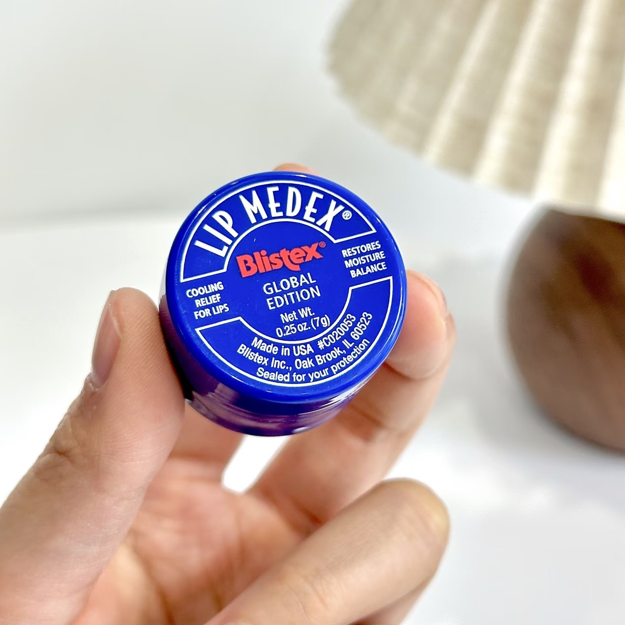 小蓝罐润唇膏秋冬保湿滋润去死皮