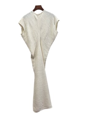 断码特价现货TOT同源深圳南油新款慵懒收腰纹理感褶皱连衣裙~