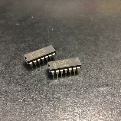 HEF4093BP 全新原装进口 NXP 直插 飞利浦