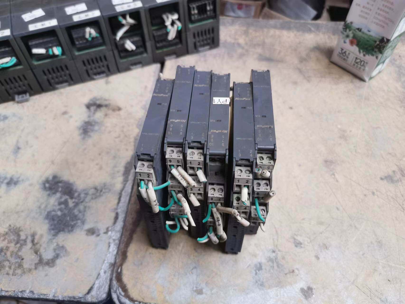 优倍信号 隔离器 nppd--c111dfk 实物图 现货 质保