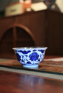 立明堂 缠枝莲花压手杯