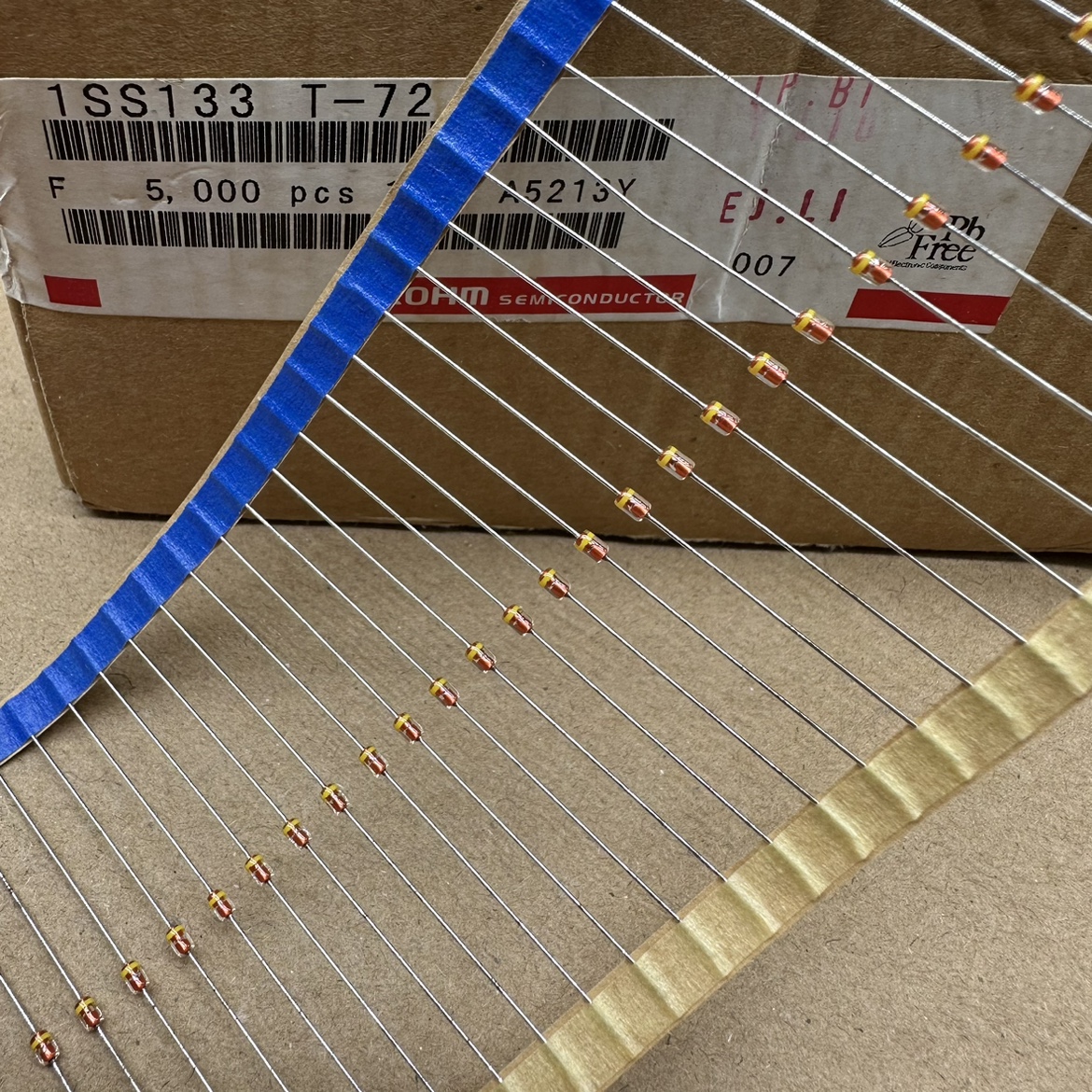 二极管1SS133T-72小体积黄色罗姆