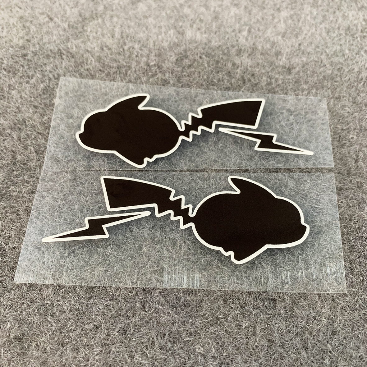 车身两侧转向灯比卡丘装饰贴纸