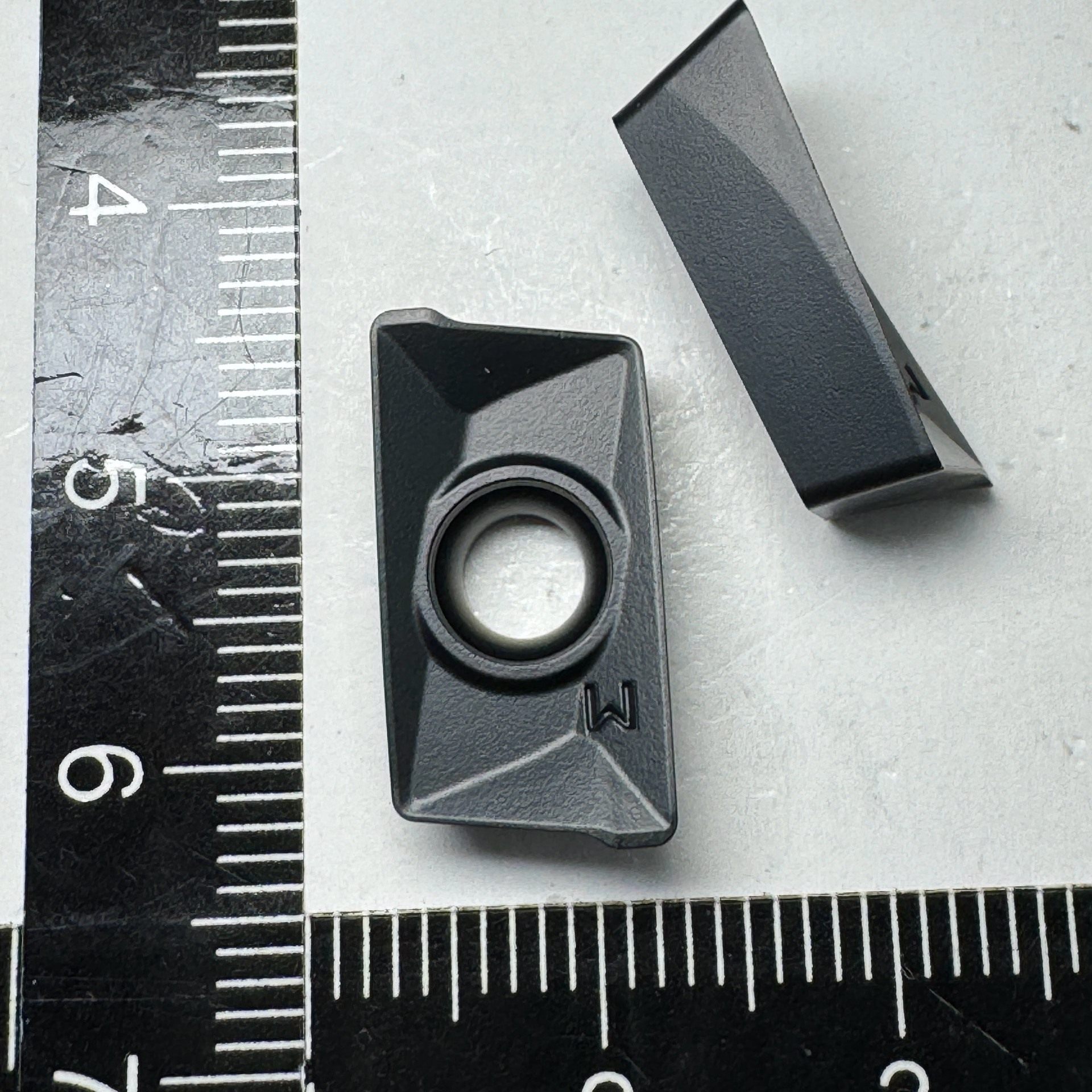 数控铣刀片 APKT160408-PM APKT1705PDER-EM DL1008