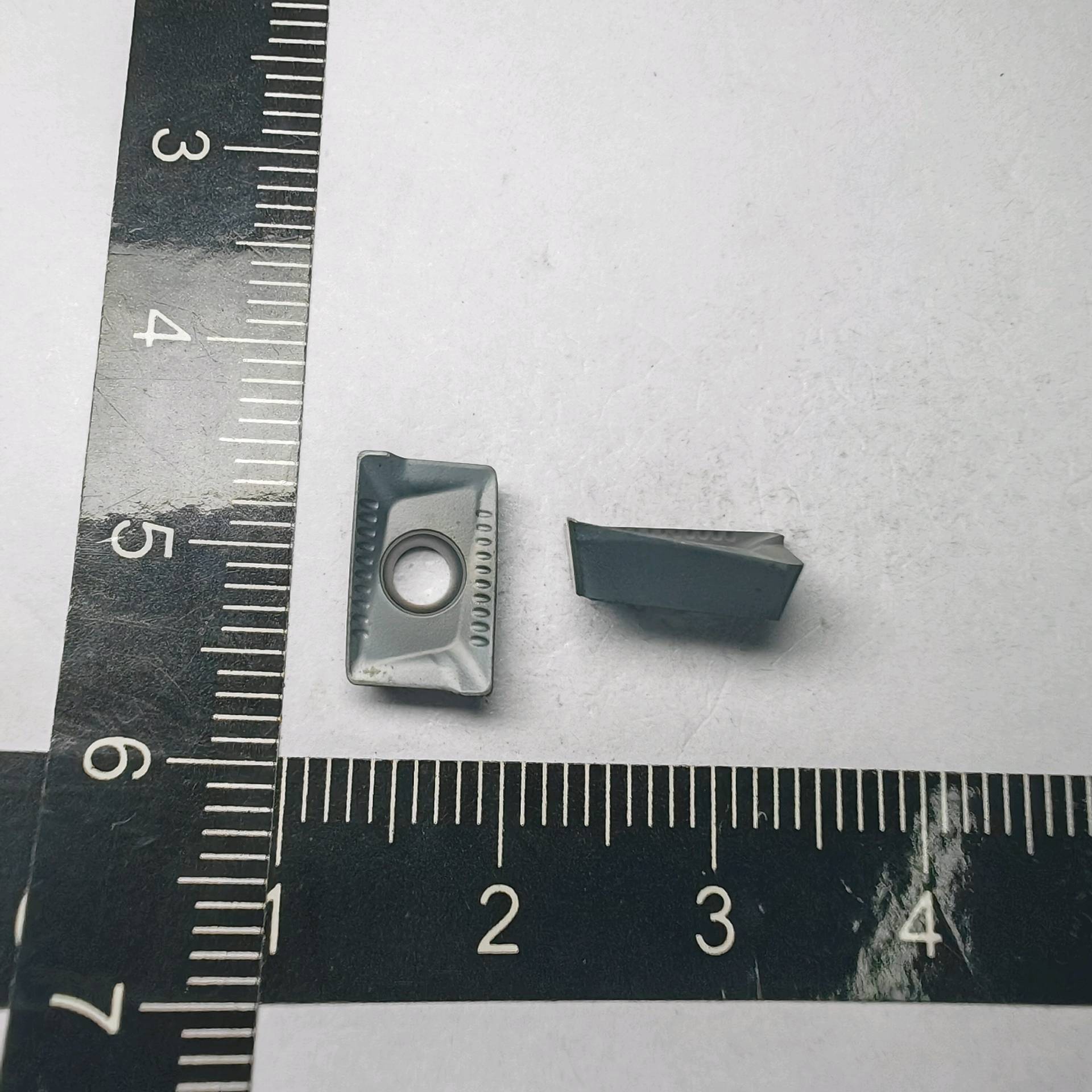 钢件不锈钢铣刀片 APKT1003PDR APKT1035PDER DL1008