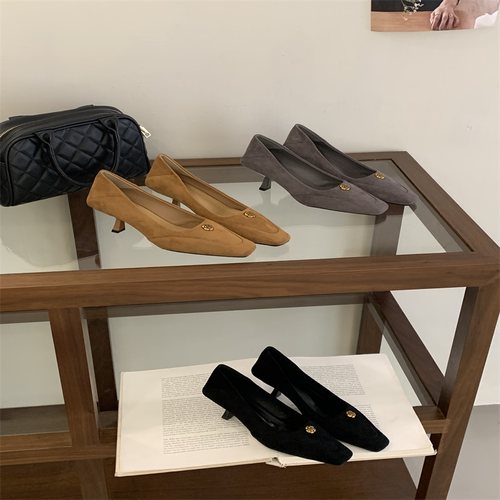 法式细跟方头绒面浅口单鞋女2025春秋季新款复古配裙子晚晚奶奶鞋