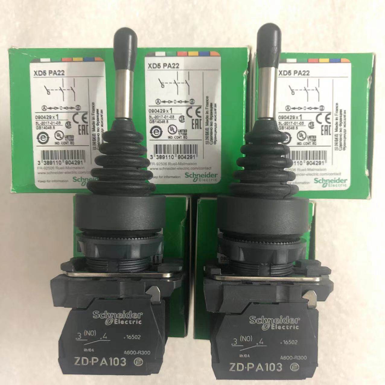 现货施耐德XD5PA22十字摇杆开关ZD PA103主令控制器XD4双向自复位