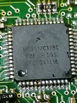 MC9S12C128CPBE 2L09S 全新汽车电脑芯片，可直拍