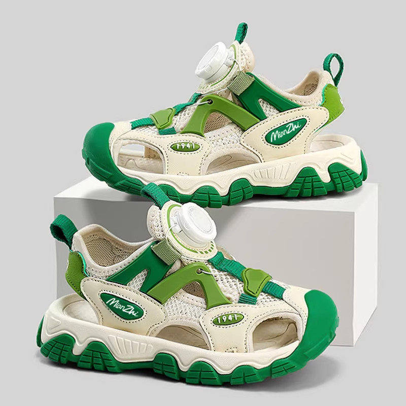 男童凉鞋2026新款夏季软底防滑儿童包头沙滩鞋男孩凉拖鞋帅气大童