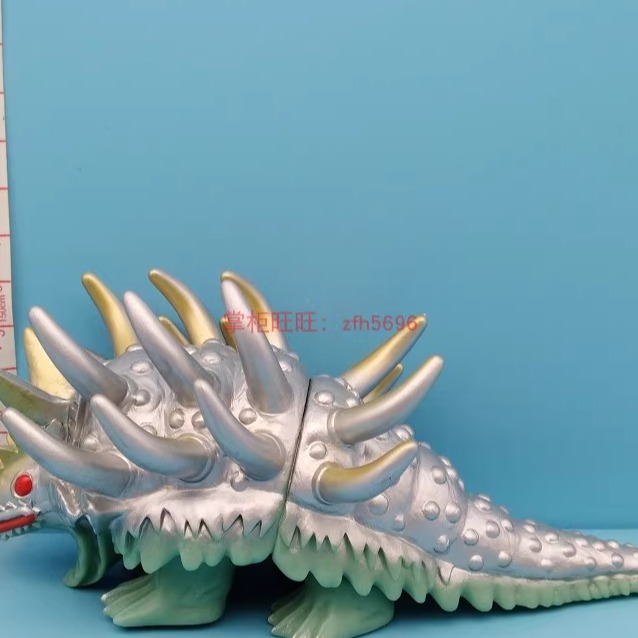 环保无毒奥特新款软胶怪兽玩具