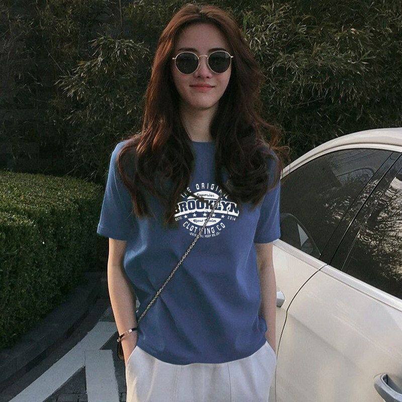 正肩纯棉显瘦女上衣白色t恤一件复古美式夏代发短袖印花宽松ins潮