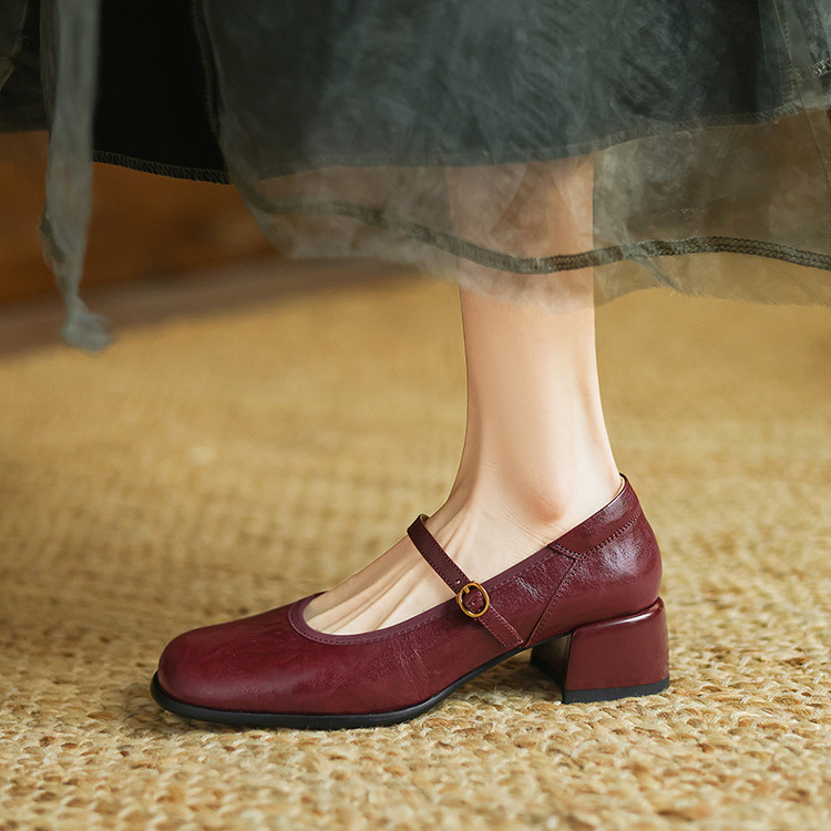 复古玛丽珍鞋女2025新款4cm低跟粗跟方头软底百搭通勤单鞋显腿长