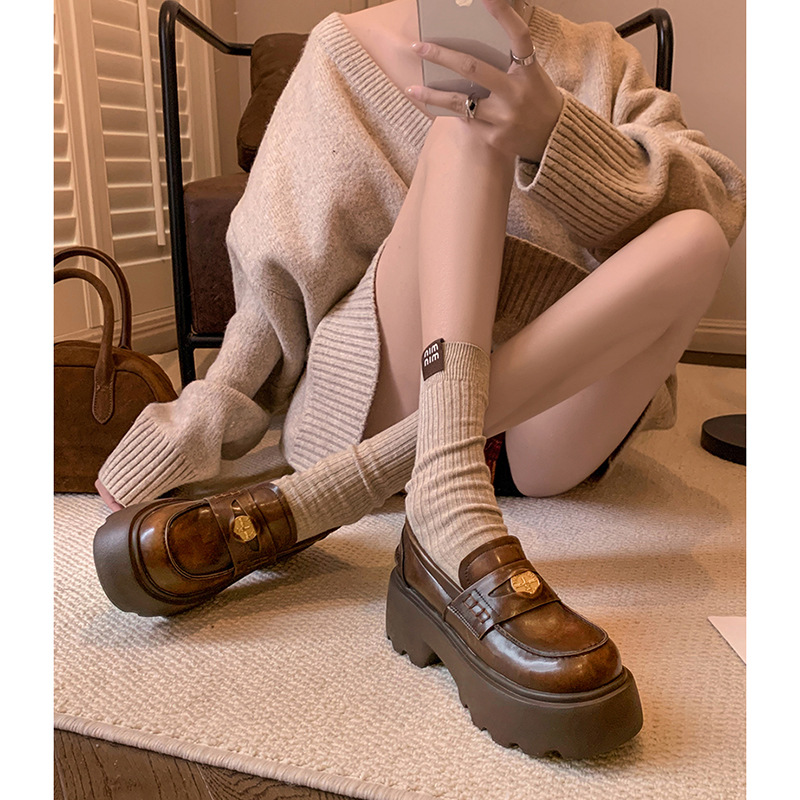 厚底增高乐福鞋女冬百搭真皮粗跟复古单鞋一脚蹬小皮鞋高跟鞋纯色