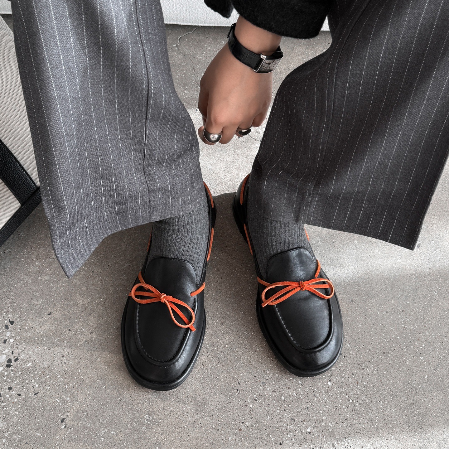 2025年新款法式品质圆头平底粗跟蝴蝶结浅口百搭单鞋乐福小皮鞋女