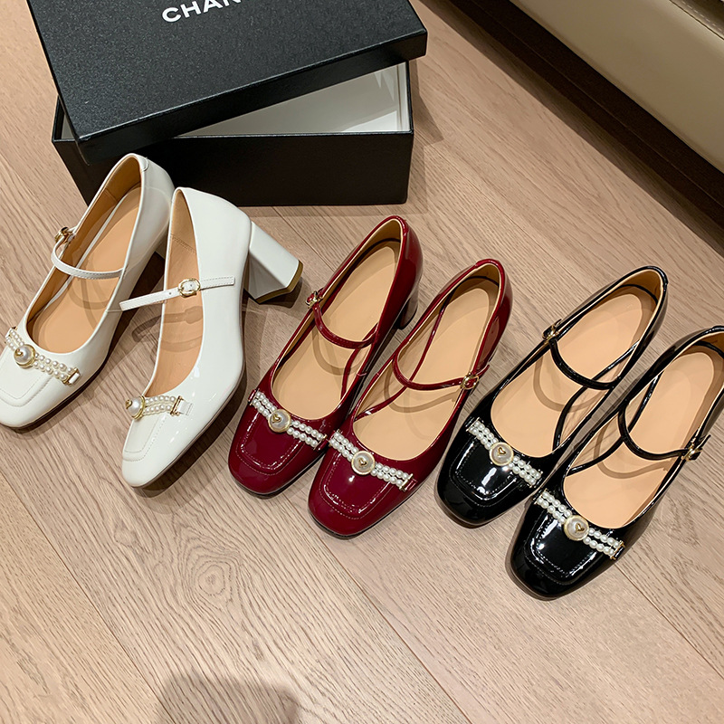 绝美粗跟珍珠蝴蝶结玛丽珍小皮鞋法式红色单鞋女2025新款气质婚鞋