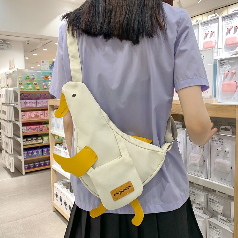 包包2024新款可爱卡通搞怪小鸡帆布包百搭胸包单肩斜挎包女包