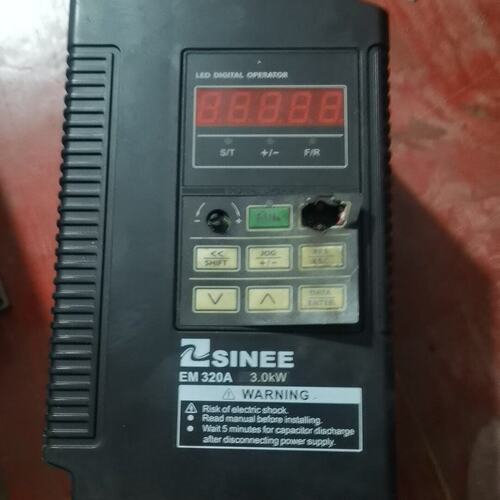 议价正弦变频器EM320A-3R0-3BB 3.0kW，38可维修