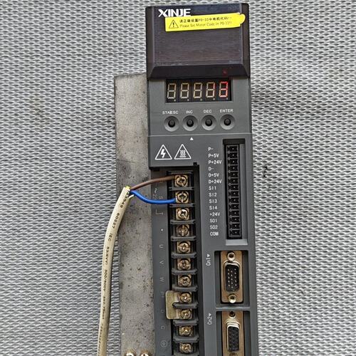 议价信捷驱动器，DS2-21P5-AS，1.5KW，220V，通可维修