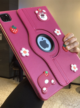 DIY玫红草莓熊360度旋转iPad10代2022保护套10.9寸9.7适用Pro11苹果air54皮套a2602平板壳10.2防摔789代a1566