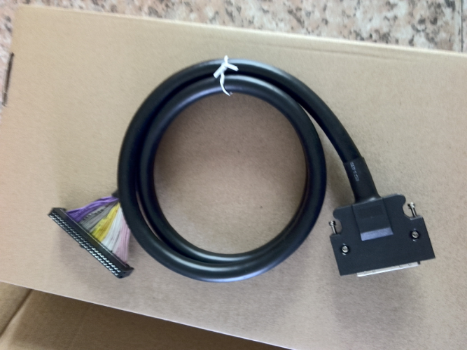 MR-J3端子台排电缆1米带屏蔽