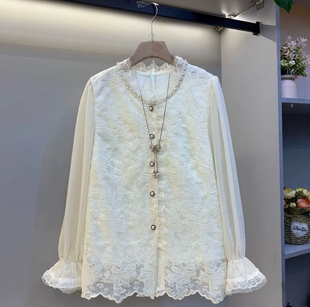 胖mm钉珠花边领蕾丝衫女早春独特喇叭袖米色衬衫打底衫内搭上衣女