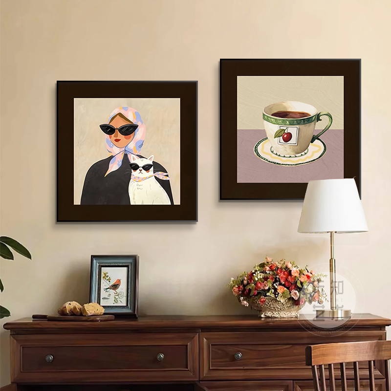 女人与猫中古风客厅装饰画小众艺术餐厅壁画法式复古卧室床头挂画图片