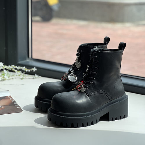 断码特价马丁靴2025冬季新款靴子