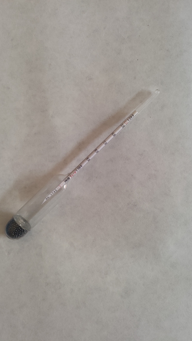 盛鑫城玻璃密度计比重计石油玻璃密度计液体密度计1.24-1.3/0.002