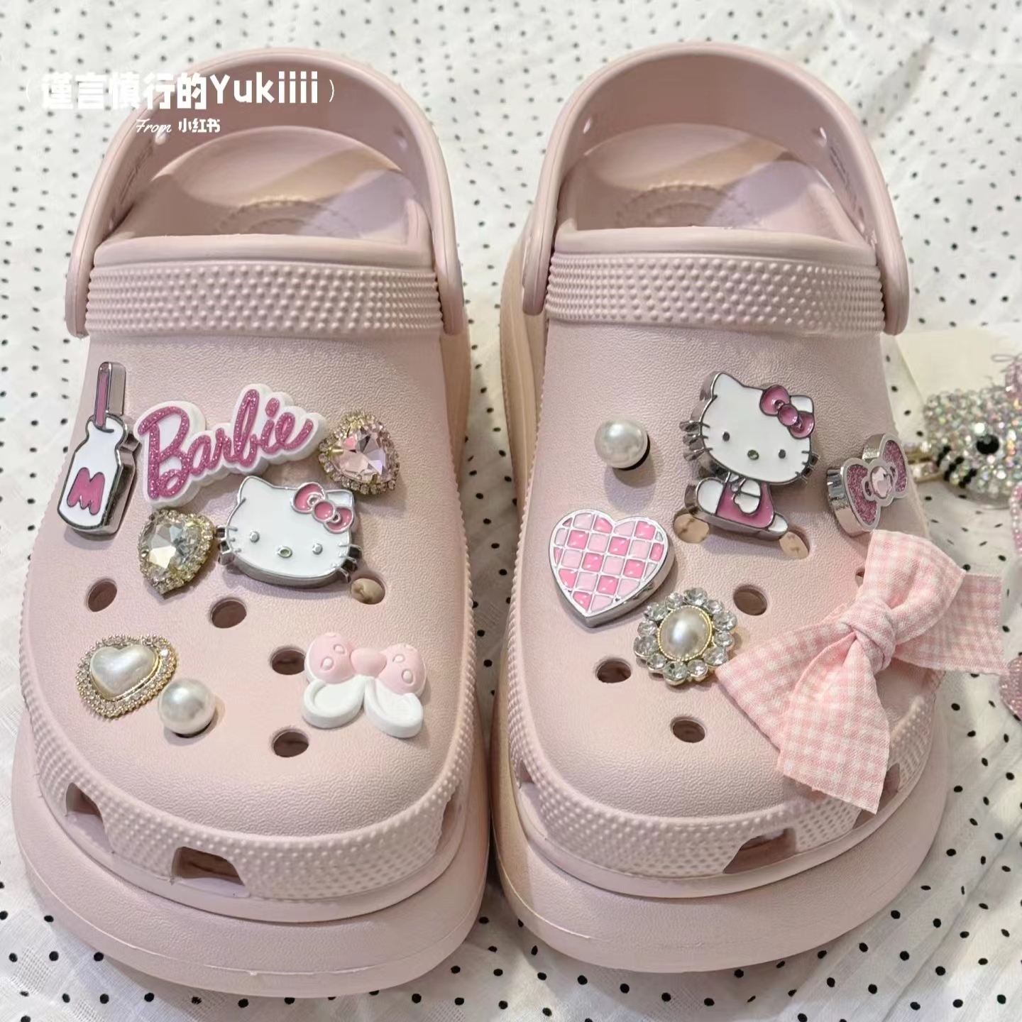 hellokitty洞洞鞋配饰crocs鞋花适配装饰扣配件鞋扣粉色骨白可爱