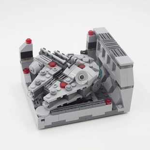 星球大战迷你千年隼号停机坪积木益智模型太空战斗机moc小颗粒