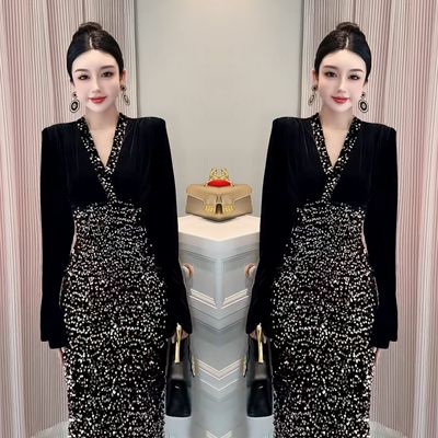 纯欲长款亮片拼接V领包臀连衣裙