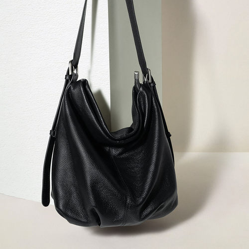 头层牛皮大容量通勤托特女包