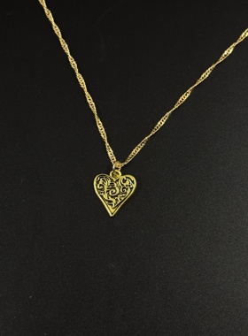 Vintage古着欧美复古风爱心项链女金属镂空桃心吊坠项链P31854
