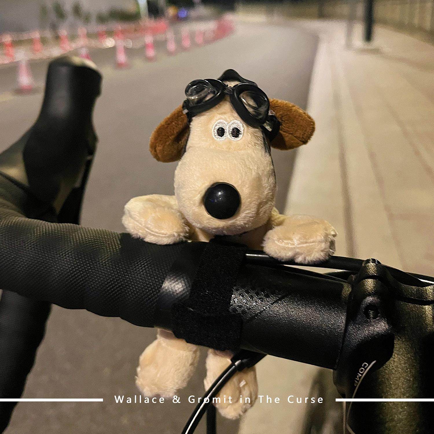 适用于迪卡侬st120自行车骑行装饰玩偶公仔摆件900公路山地车挂件