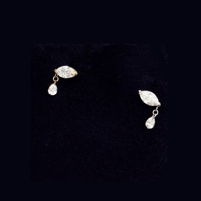 CHESNOW18K金钻石耳钉耳骨钉