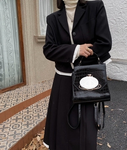 高版本西太后鳄鱼纹双肩包小众设计土星亮面漆皮双肩包单肩手提包