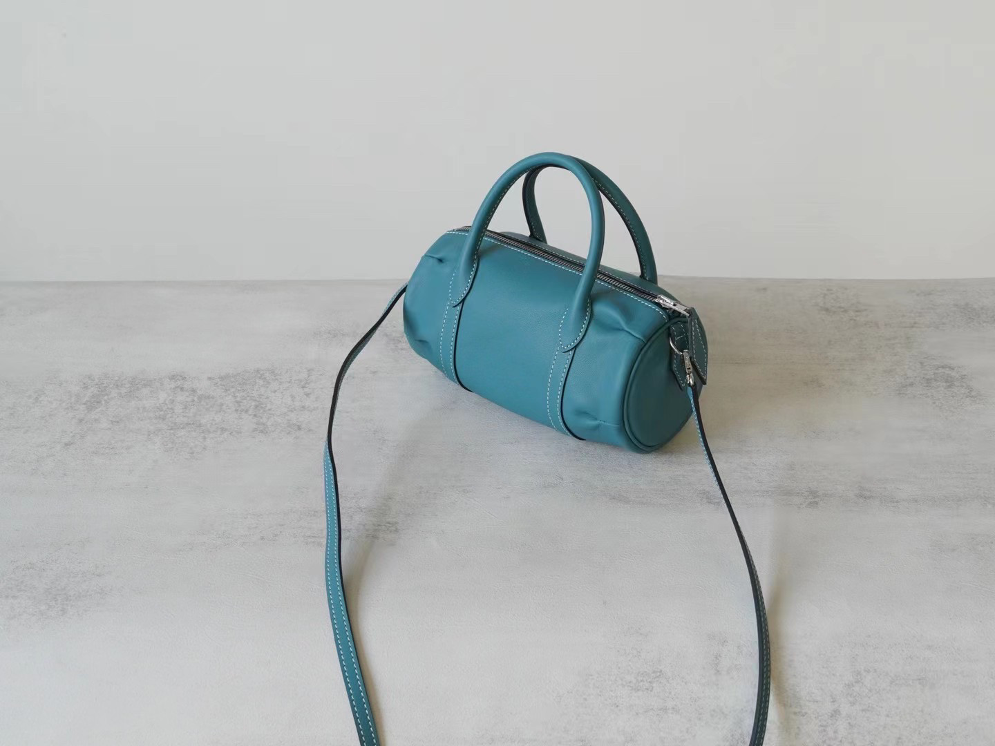 2024新款头层牛皮波士顿女包mini枕头包swift皮手提单肩斜挎小包