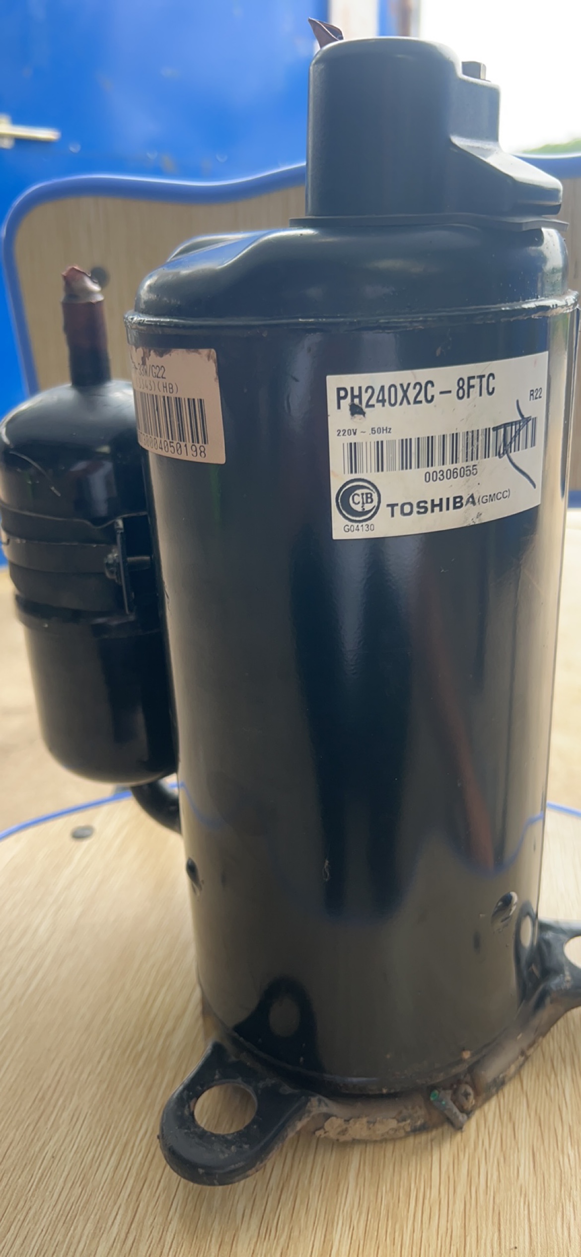 美芝东芝1.5P匹压缩机PH240X2C-8FTC 原机拆件 包好