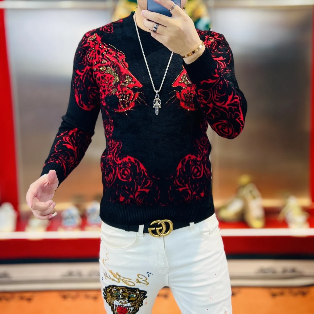 欧洲站2024冬季新款天鹅绒针织提花烫钻时尚修身圆领弹力青年毛衣